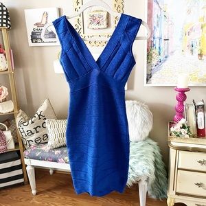 G by Guess blue low v-neck date night dress size xs